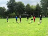 Eerste training SJO D.Z.C. '09/S.K.N.W.K. JO13-1 van het seizoen 2022-2023 (17/74)